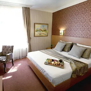 Otel The Rise Aron Business Merter, İstanbul