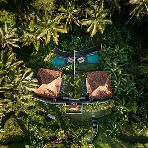 Madani Antique , Ubud Endonezya